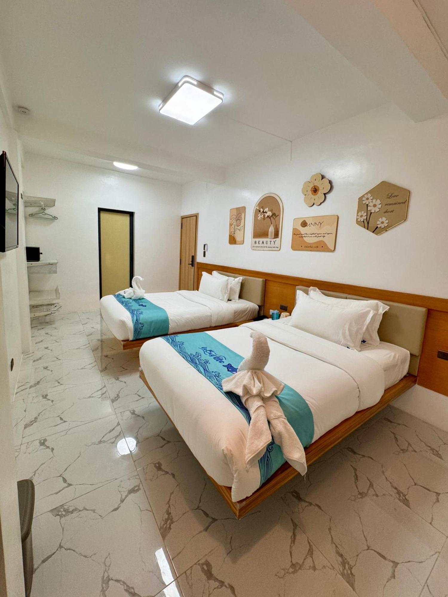 Lighthouse Corporation Former Lucky Tito Dmall Boracay 3* Balabag (Boracay)